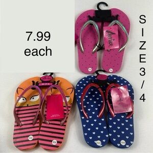 Aviva heart ❤️ , cat 🐈 or watermelon 🍉 Flip flops sandals kids sz XL (3-4) new